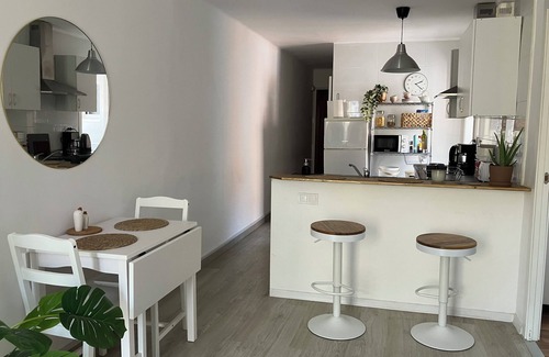 Santa Coloma de Gramenet Apartment | Apartment close to Badalona beach and Barcelona center