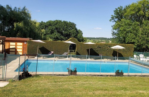 Saint-Privat-en-Perigord House | Apartment Coquelicot in La Marteille - 6 people