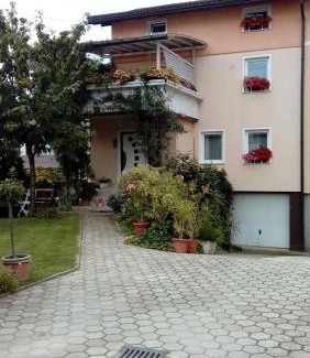 Radovljica Apartment | Apartma Meta