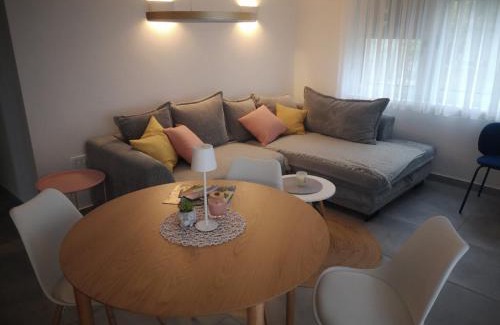 Podbela Apartment | Apartma Mia Nadiža