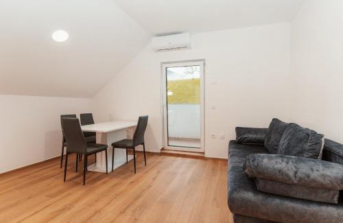 Ljubno Apartment | Apartmaji Laznik