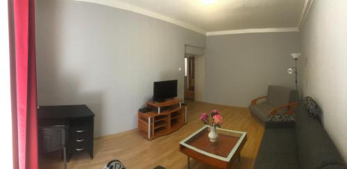 Velky Krtis Apartment | Apartman BEA, SNP 12 Veľký Krtíš