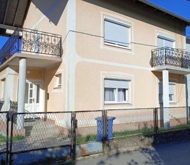 Modrica Apartment | Apartman Centar