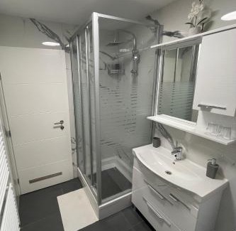Daruvar Apartment | Apartman La Luna