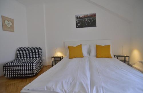 Dakovo Apartment | Apartman LENA
