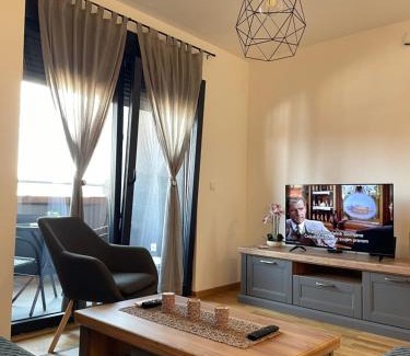 Kraljevo Apartment | Apartman Luni