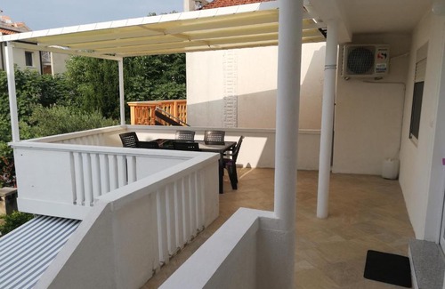 Turanj Apartment | Apartman Nina