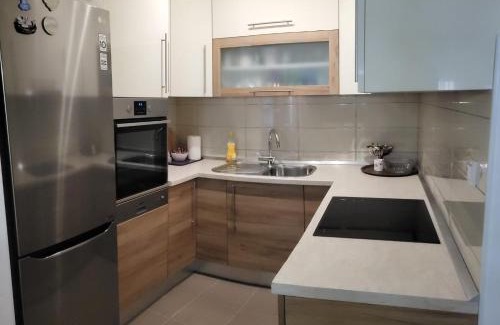 Canton 10 Apartment | Apartman Pati