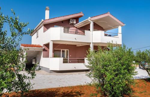 Slivnica Apartment | Apartman ZOZZY