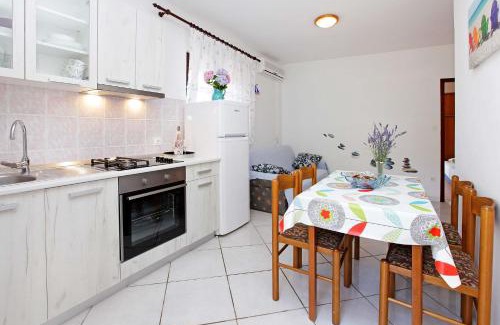 Potirna Apartment | Apartmani Doro