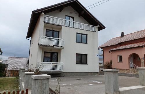Kupres Apartment | Apartmani Marin