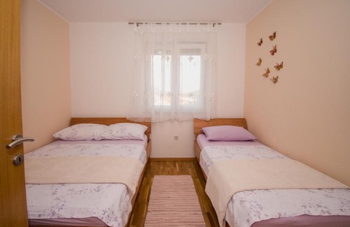 Podglavica Apartment | Apartmani Sandra