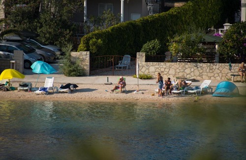 Podglavica Apartment | Apartmani Sandra