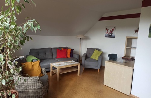 Markersdorf Apartment | Apartment 'Ferienwohnung Sonnenblume 1' with Mountain View, Balcony and Wi-Fi