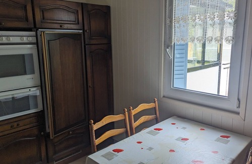 Saint-Jean-de-Maurienne Apartment | Apartment 'Appartement Rochenoir' with Mountain View, Private Terrace and Wi-Fi