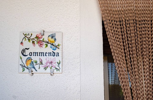 Maruggio Apartment | Apartment 'Marubium - Commenda' with Shared Pool, Wi-Fi and Air Conditioning
