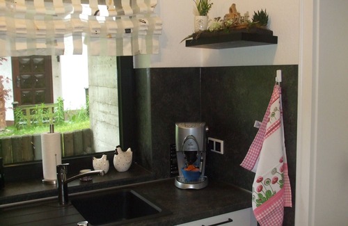 Niedersfeld Apartment | Apartment Hankeln - lovingly renovated with a comfortable box spring bed