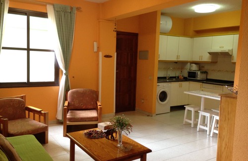 Santa Cruz de la Palma Apartment | Apartment El Puente, modern, central, bright located in the commercial area