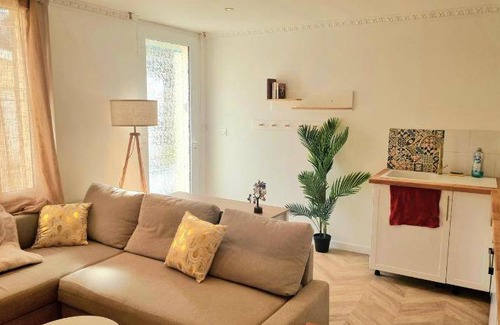 Montpon-Menesterol Apartment | Apartment ∙ 1 bedroom ∙ 2 guests