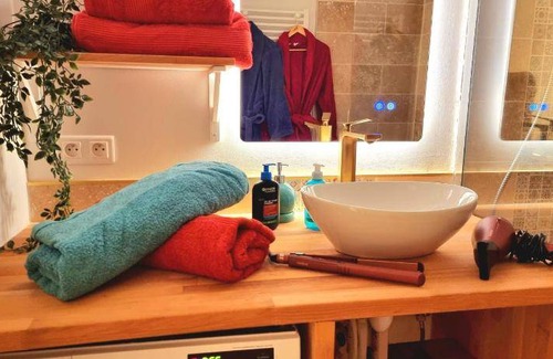 Montpon-Menesterol Apartment | Apartment ∙ 1 bedroom ∙ 2 guests