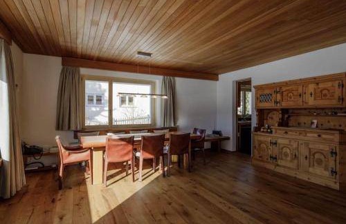 Grisons Apartment | Apartment ∙ 1 bedroom ∙ 10 guests