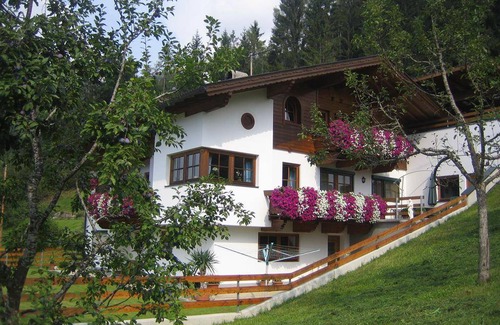 Stummerberg Apartment | Apartment ∙ 1 bedroom ∙ 4 guests
