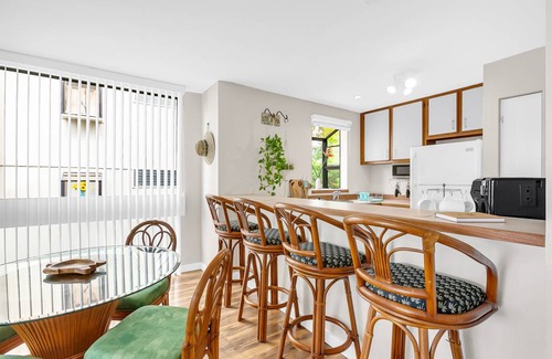 Historic Kailua Village Apartment | Apartment ∙ 1 bedroom ∙ 4 guests