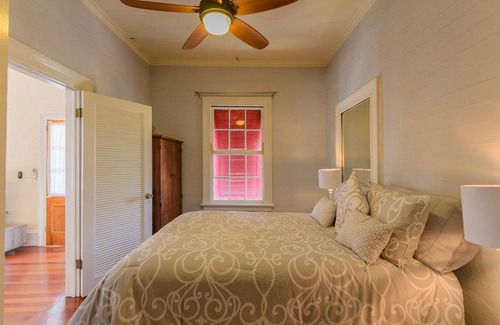 Historic Seaport Apartment | Apartment ∙ 1 bedroom ∙ 2 guests
