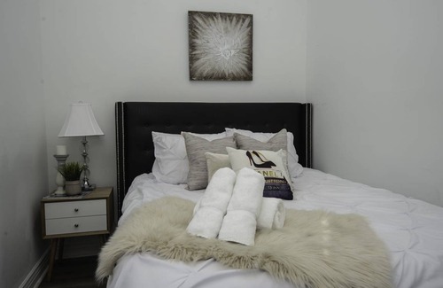 Faubourg Marigny Apartment | Apartment ∙ 1 bedroom ∙ 8 guests