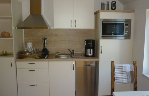 Byhleguhre Apartment | Apartment 1, combined living room/bedroom, kitchen, shower/WC, terrace - Spreewald