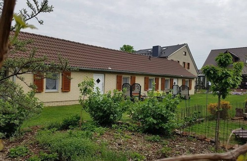 Byhleguhre Apartment | Apartment 1, combined living room/bedroom, kitchen, shower/WC, terrace - Spreewald