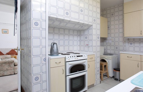 Cullercoats Apartment | Apartment 1 of 6 ground floor, quaint, at the sea
