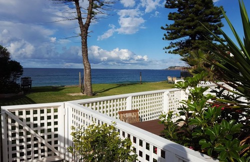 Narrabeen Apartment | Apartment 1 - The Coachhouse