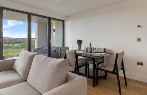 Tenby Apartment | Apartment 10 Waterstone House - Luxury Apartment with Sea Views