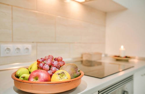 Vecindario Apartment | Apartment “1A Van Halen” close to the Sea with Wi-Fi & Fans