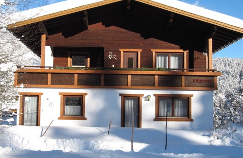 Weidach Apartment | Apartment 1st floor approx. 58sqm balcony, garden, panoramic view near ski lift & cross-country ski run