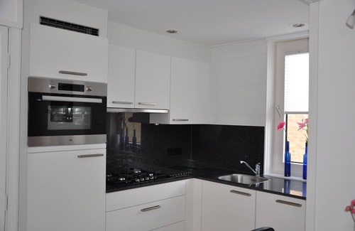 Egmond aan Zee Apartment | Apartment 2-3 pers. with private terrace 150 meters from the beach.