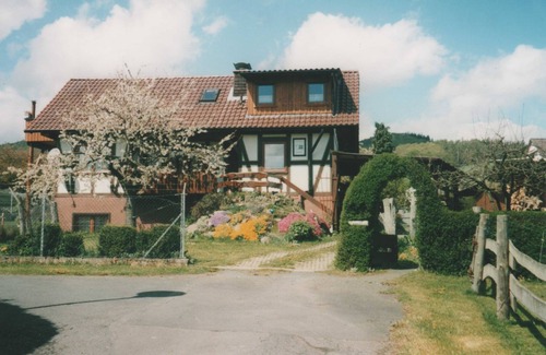 Edertal Apartment | Apartment 2 (attic) - Apartments Hof Münch