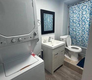 Highland Park Apartment | Apartment ∙ 2 bedrooms ∙ 4 guests
