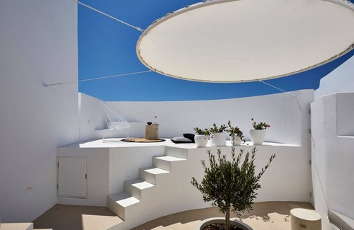 Imerovigli Apartment | Apartment ∙ 2 bedrooms ∙ 5 guests