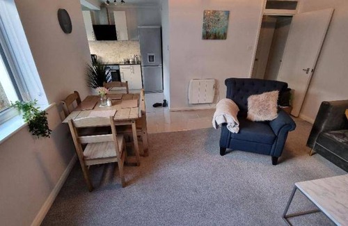 Heybridge Apartment | Apartment ∙ 2 bedrooms ∙ 4 guests