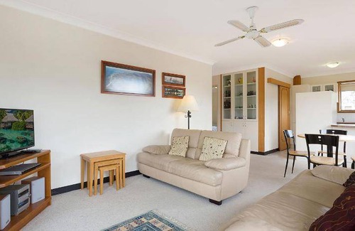 Narooma Apartment | Apartment ∙ 2 bedrooms ∙ 4 guests