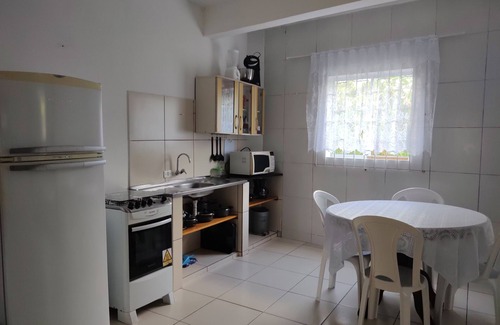 Pontal do Sul House | Apartment 2 near the beach and Ilha do Mel
