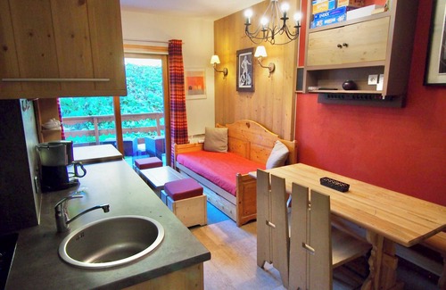 Risoul Apartment | Apartment 204 - Pool/Sauna - Fully equipped - WIFI - 34m² - Foot of ski slopes