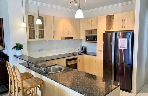 Townsville Apartment | Apartment ∙ 3 bedrooms ∙ 5 guests
