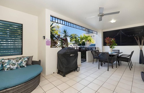 Townsville Apartment | Apartment ∙ 3 bedrooms ∙ 6 guests