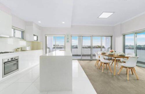 Wolli Creek Apartment | Apartment ∙ 3 bedrooms ∙ 6 guests