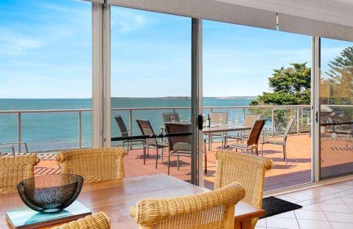 Cowes Apartment | Apartment ∙ 3 bedrooms ∙ 8 guests
