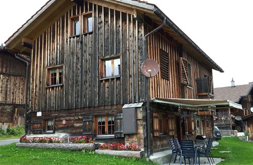 Obermutten Apartment | Apartment ∙ 3 bedrooms ∙ 6 guests