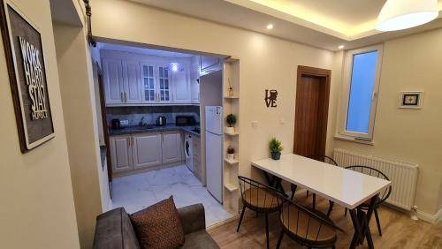 Yesil Mahallesi Apartment | Apartment ∙ 3 bedrooms ∙ 7 guests